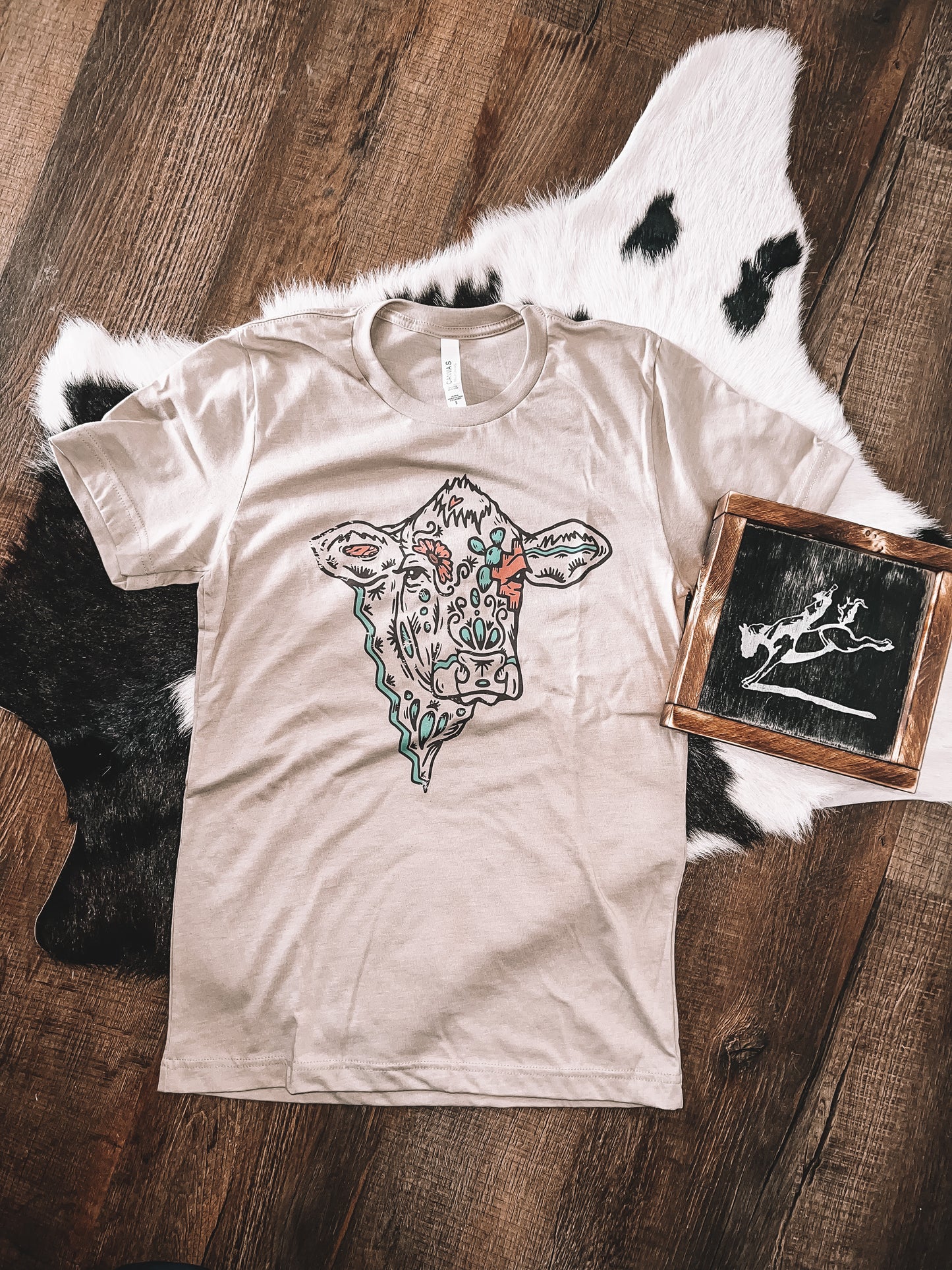 Desert dreamin cow tee