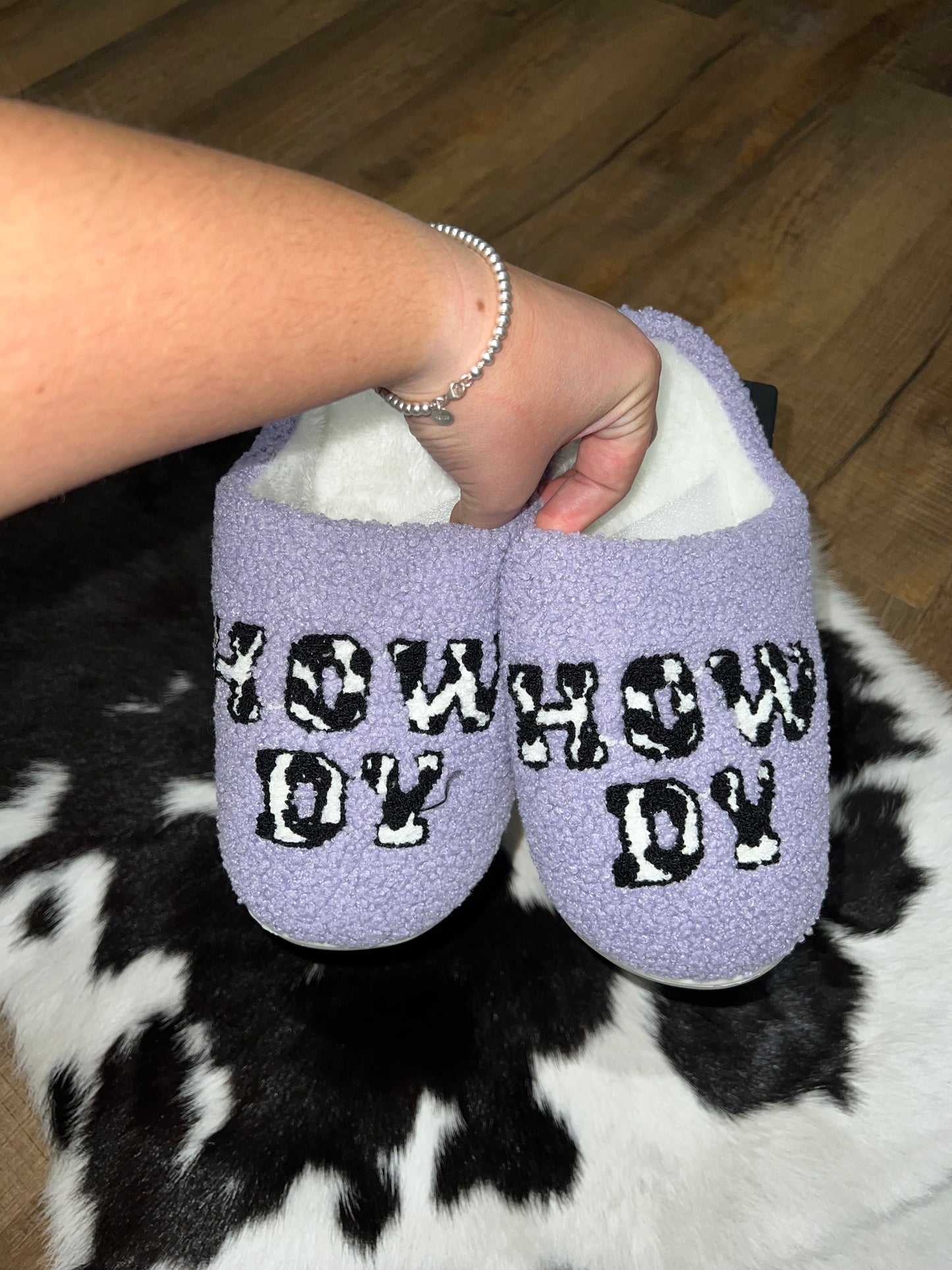 Howdy babe slippers